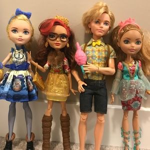 4 Ever After High Dolls